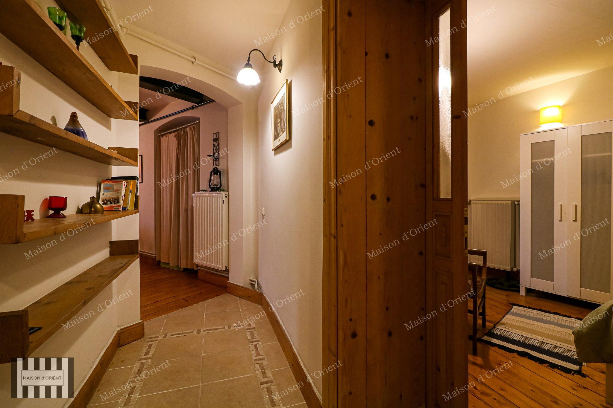 Flat for Sale in Historical Mavrodi Building - Görsel 187