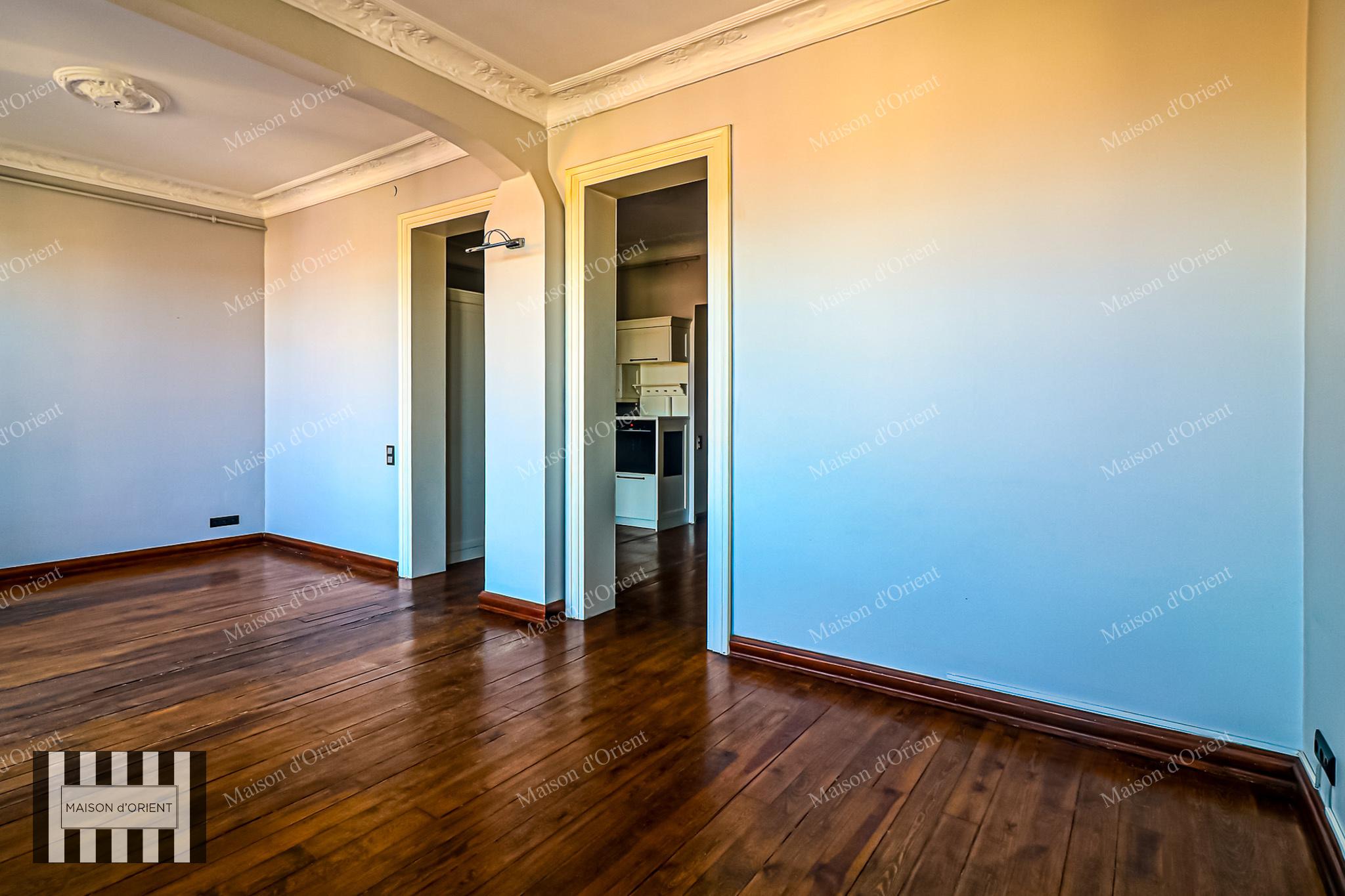 Flat for Sale in Historical Mavrodi Building - Görsel 193