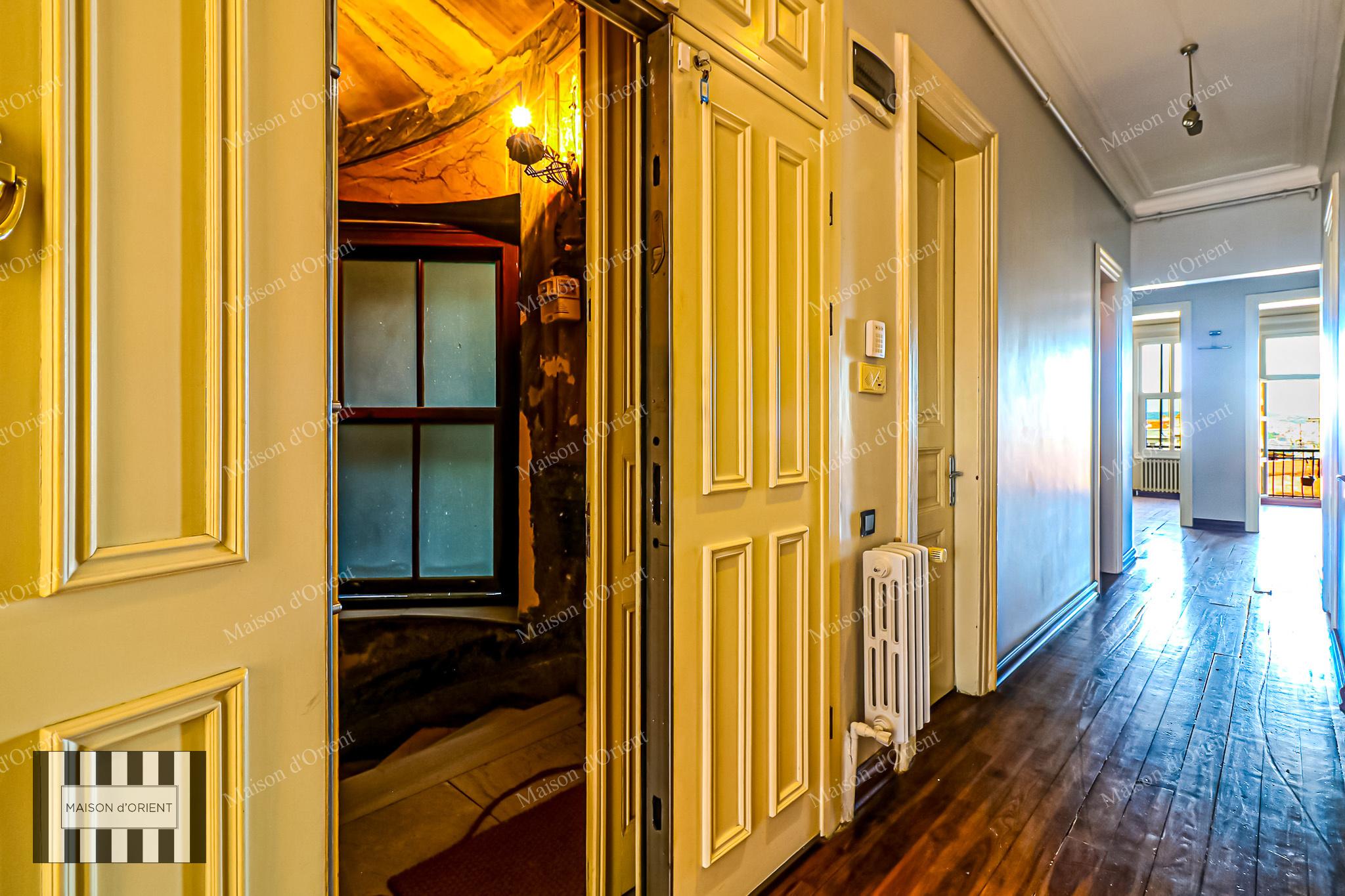 Flat for Sale in Historical Mavrodi Building - Görsel 32