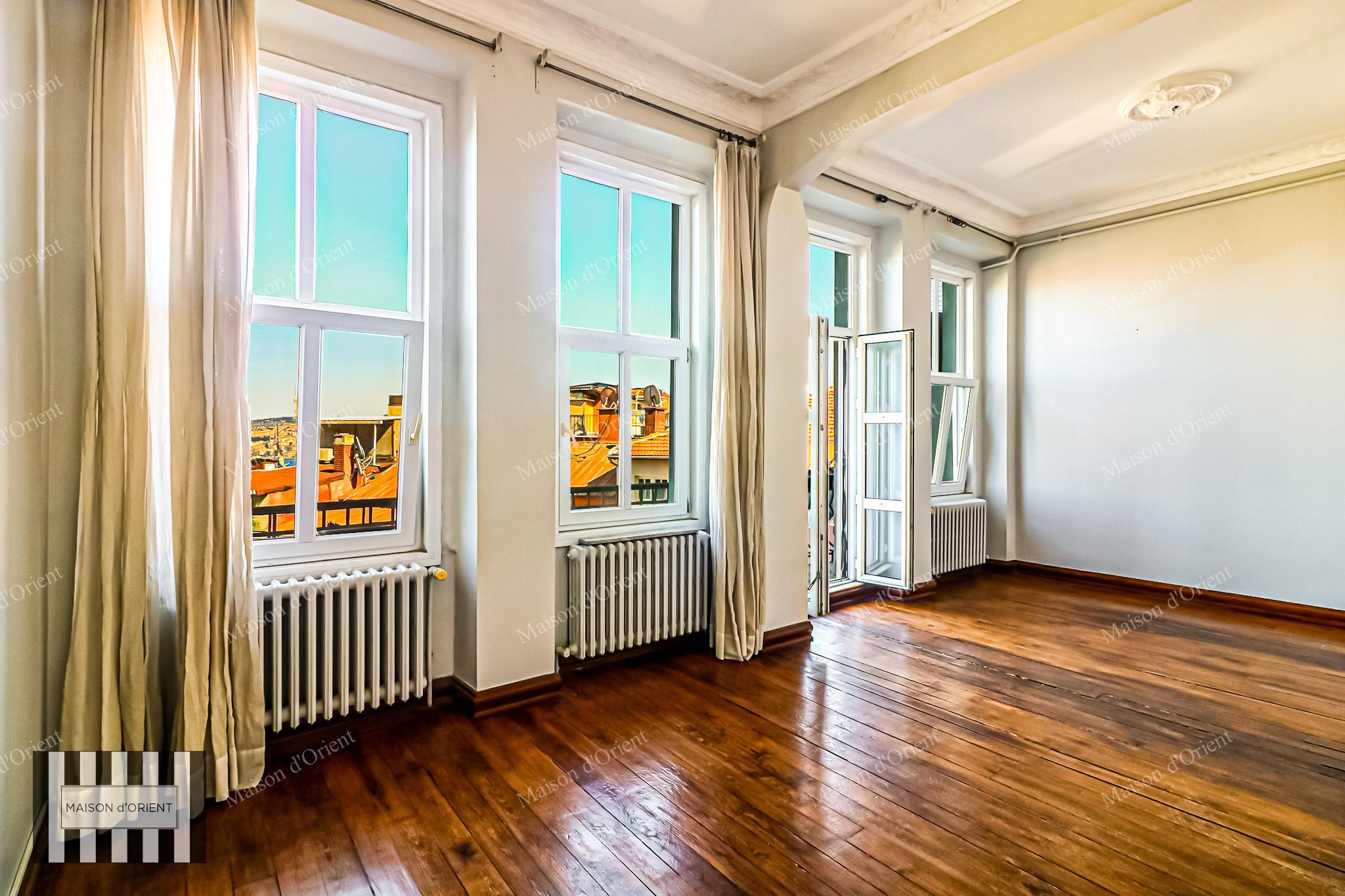 Flat for Sale in Historical Mavrodi Building - Görsel 46