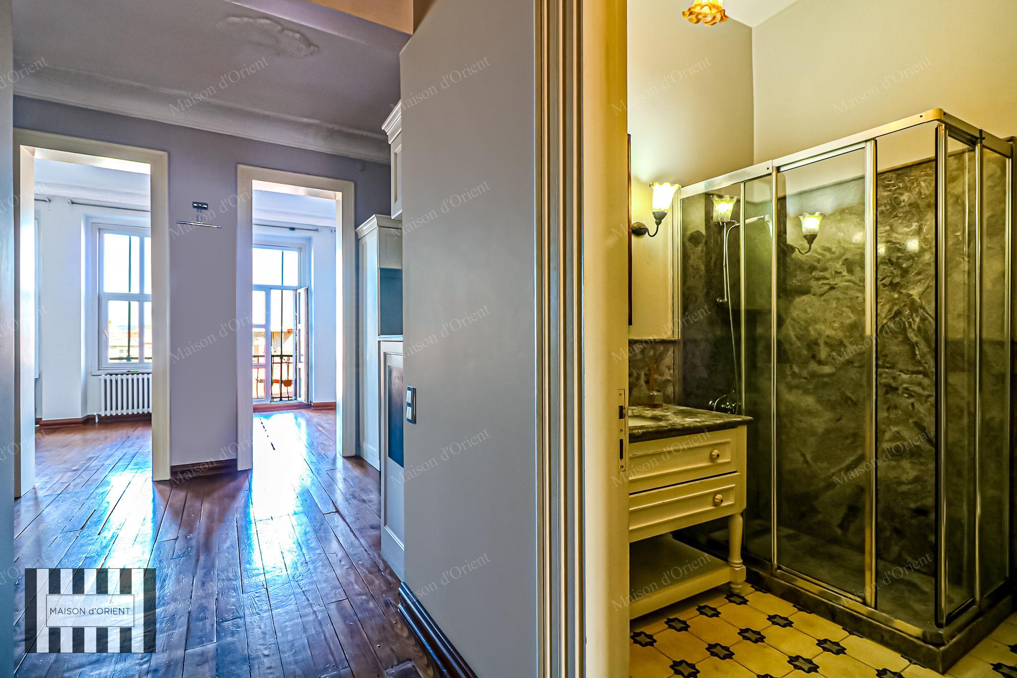 Flat for Sale in Historical Mavrodi Building - Görsel 71