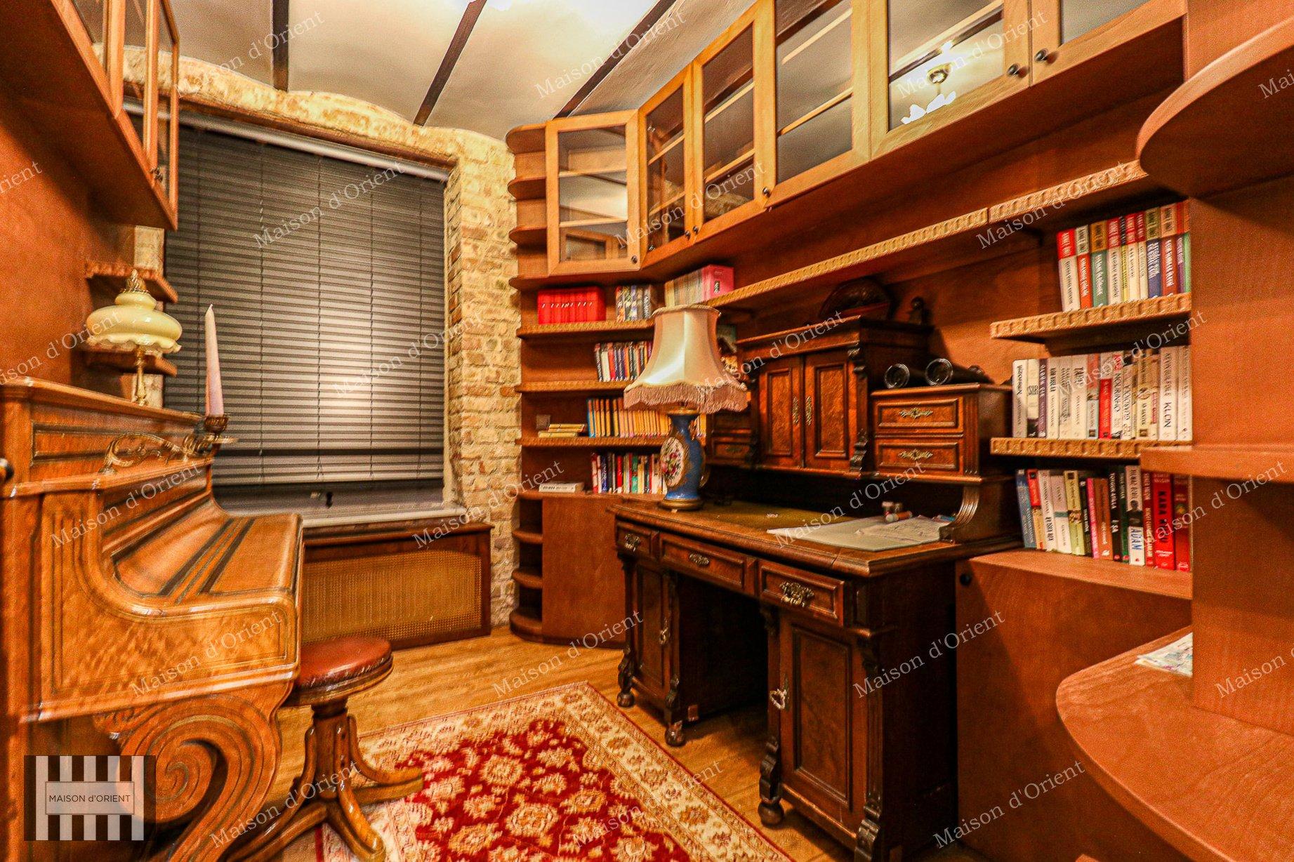 Flat for Sale in Historical Mavrodi Building - Görsel 75