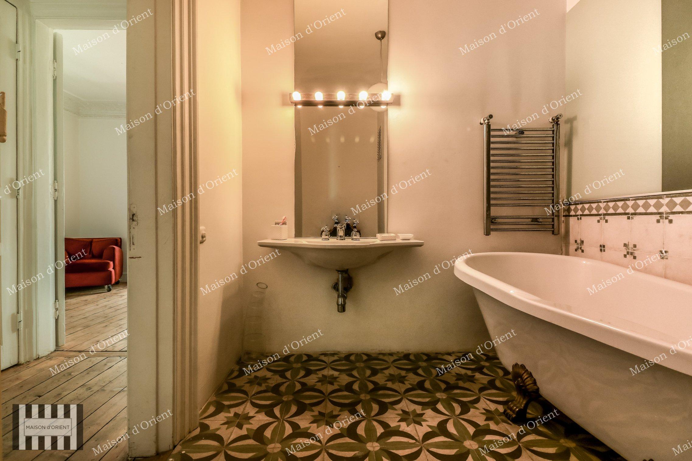 Flat for Sale in Historical Mavrodi Building - Görsel 85