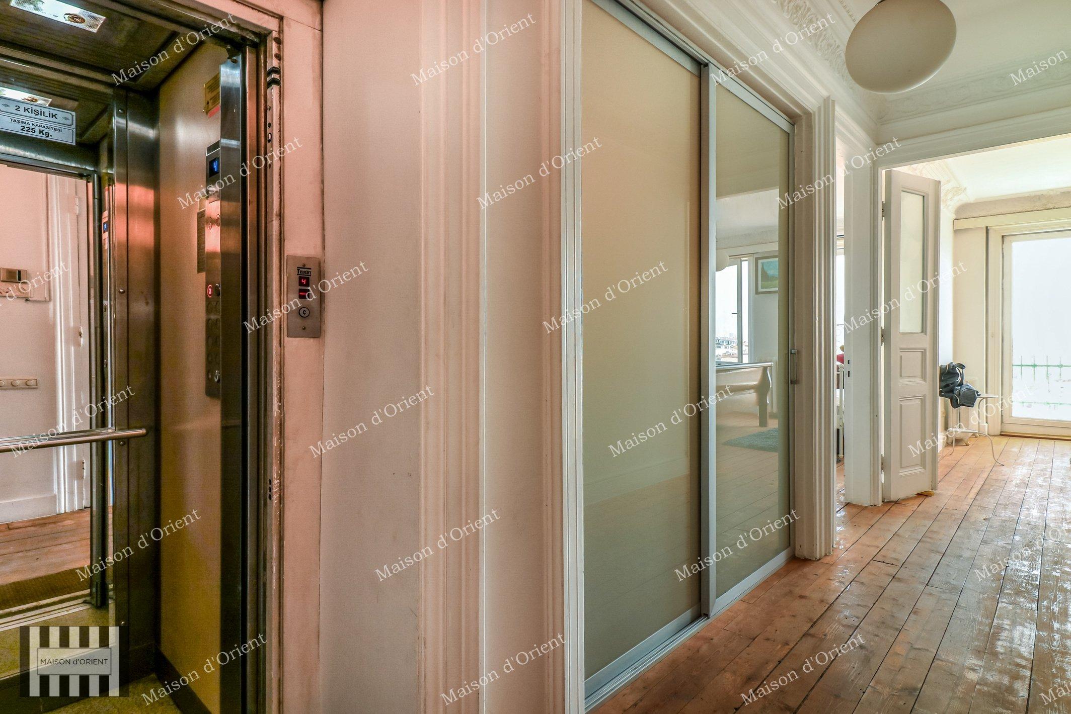 Flat for Sale in Historical Mavrodi Building - Görsel 88