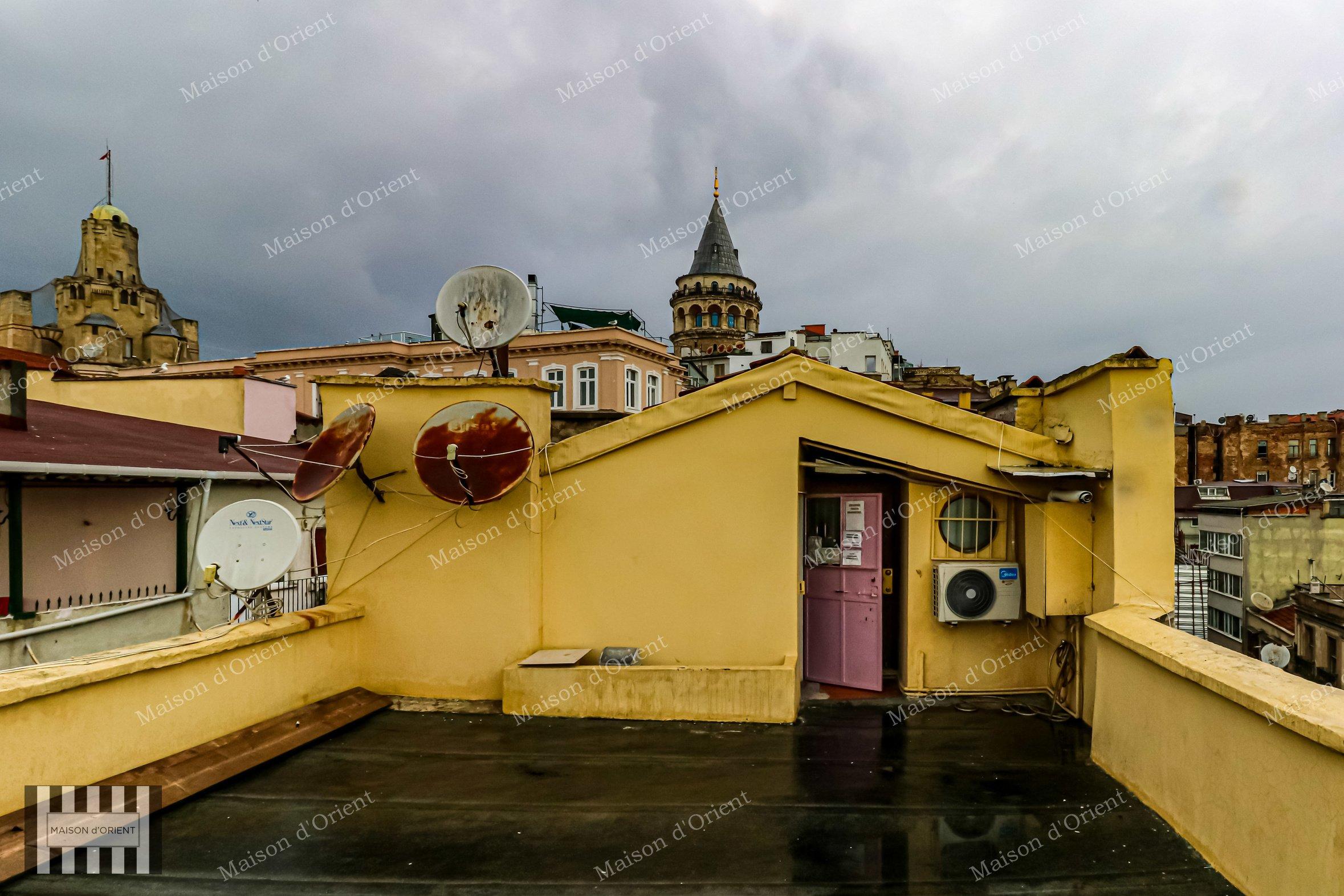 Historical Ojeni Building for Sale in Galata - Görsel 10