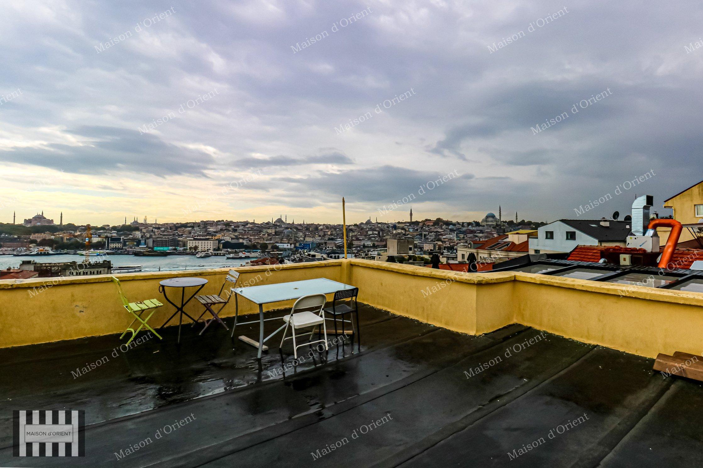 Historical Ojeni Building for Sale in Galata - Görsel 5