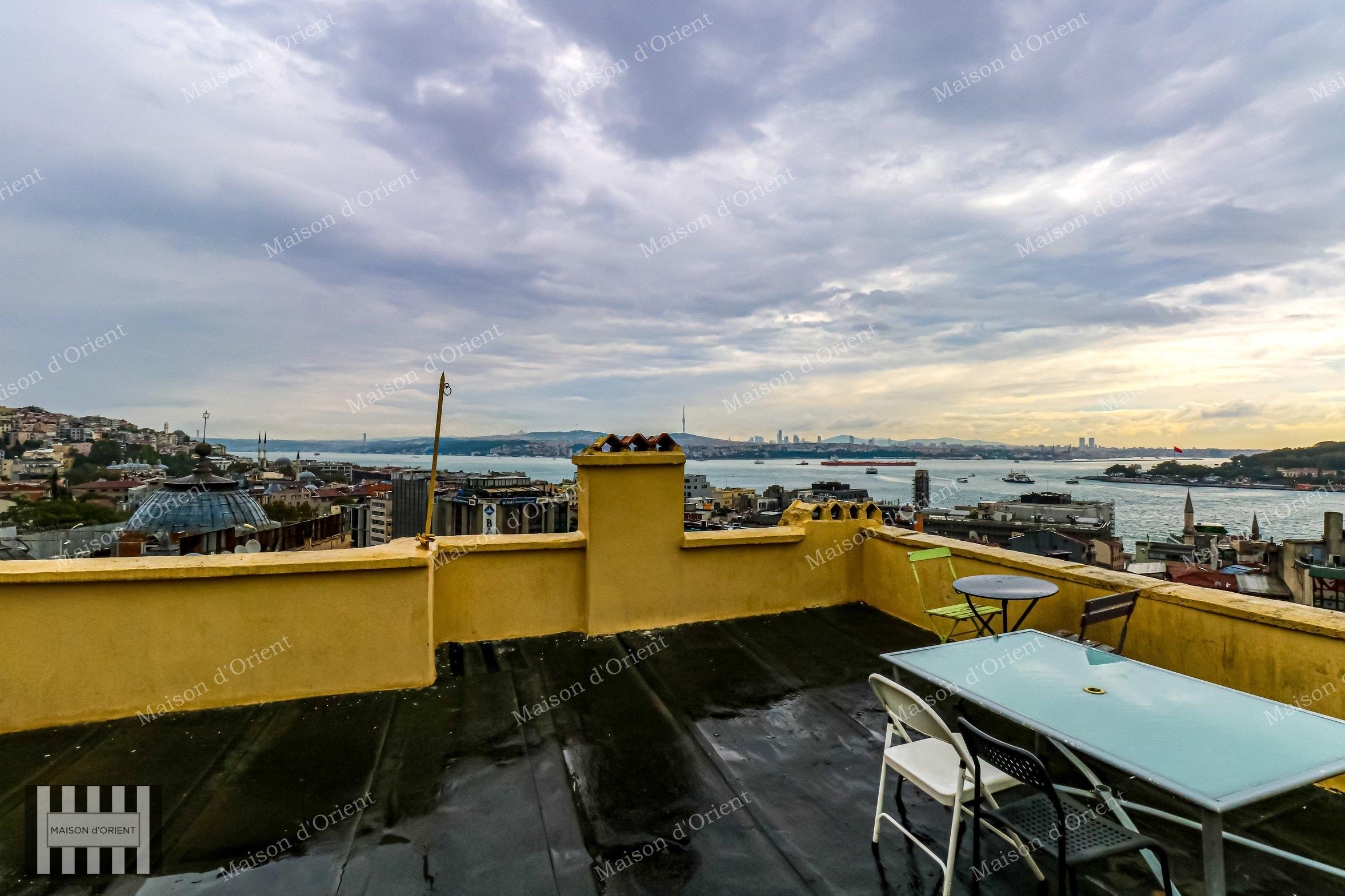 Historical Ojeni Building for Sale in Galata - Görsel 8