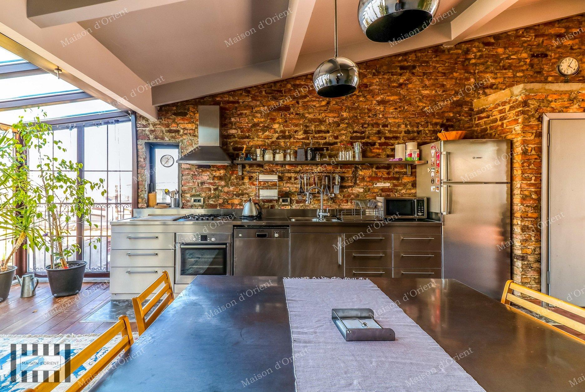 Historical Penthouse Duplex for Sale in Galatasaray - Görsel 19